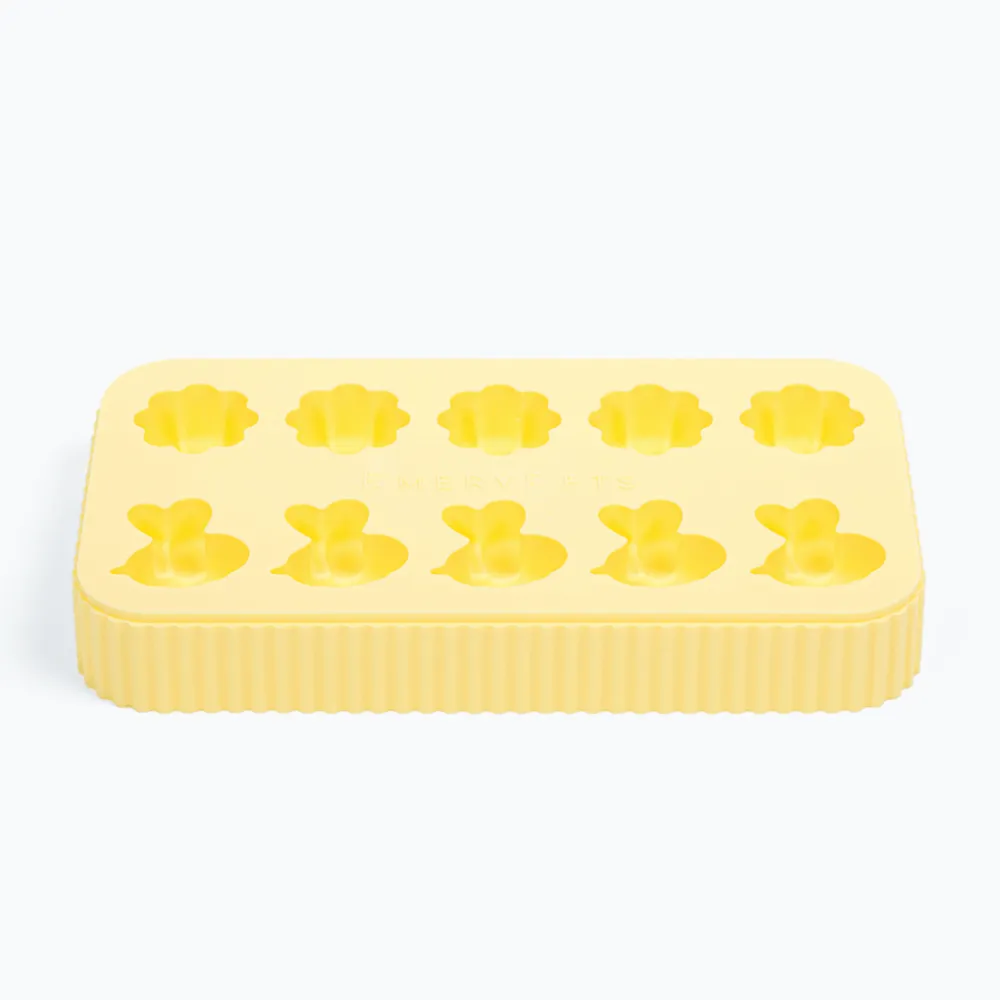 Bee   Daisy Treat Mold