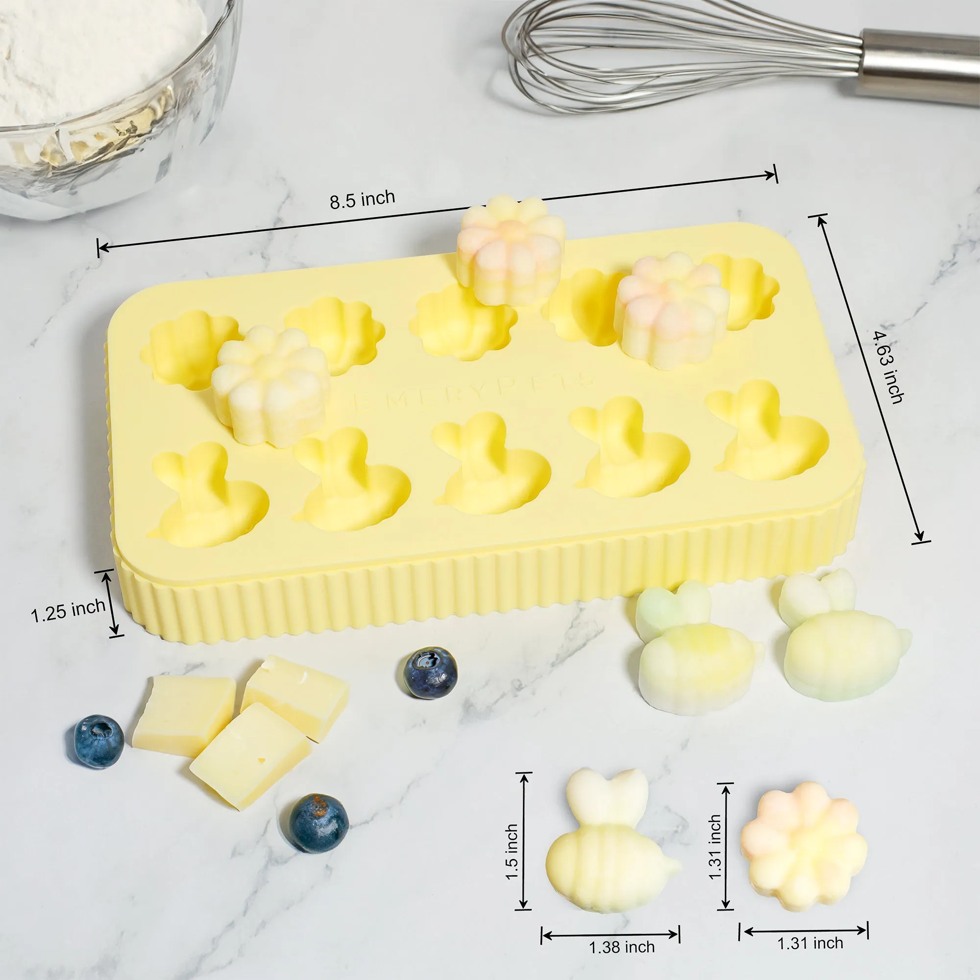 Bee   Daisy Treat Mold